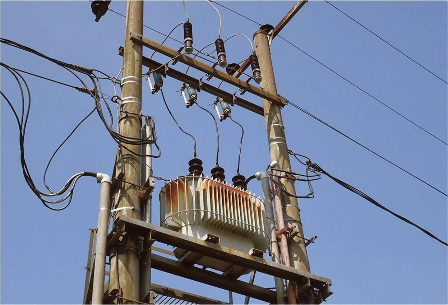 cara memasang trafo listrik