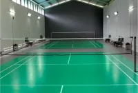 standar lampu lapangan badminton