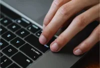 cara tes keyboard laptop